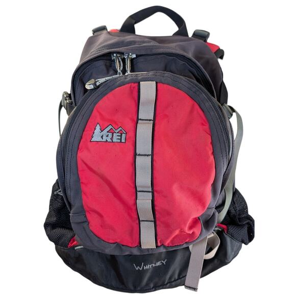REI Whitney Backpack Hiking Day Bag Red Black Adjustable Waist - Picture 1 of 12